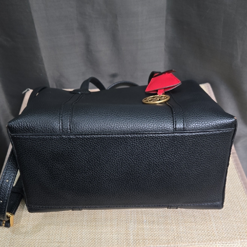 Tory Burch Black Tote EUC - Picture 3 of 14
